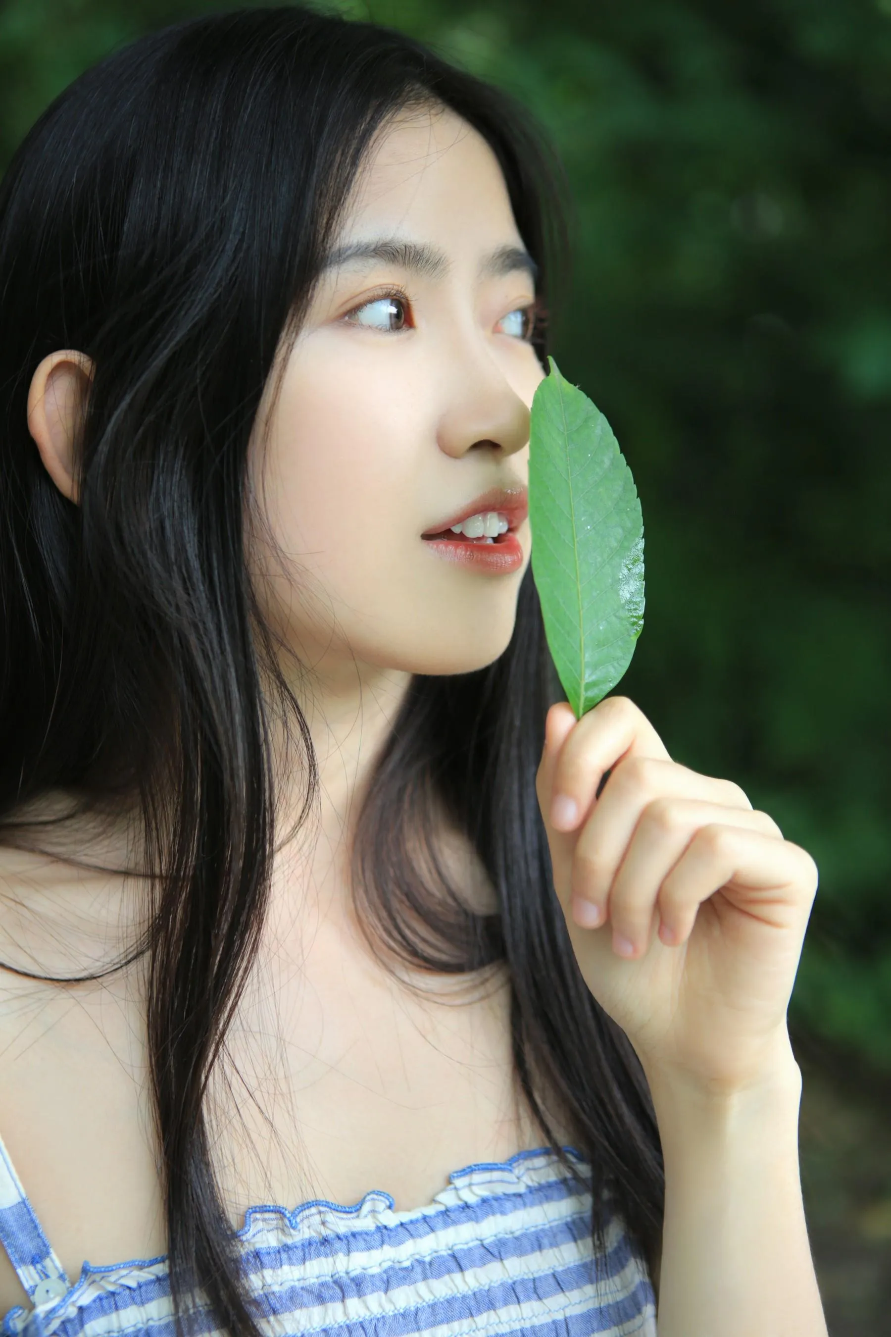 [YITUYU艺图语]2022.07.07 Hatsukio 小草草呀 [35P]插图1